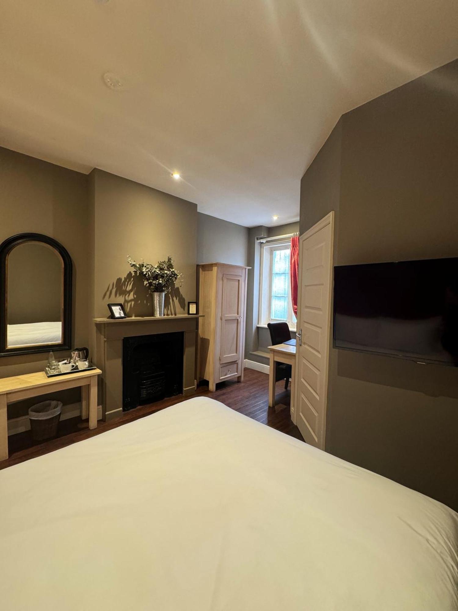 Mulberry Tree Hotel Attleborough Room photo