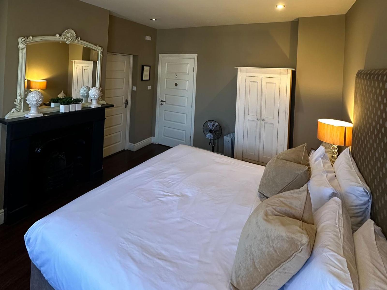 Mulberry Tree Hotel Attleborough Room photo